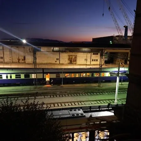 Peron 4-city & Station * Ριέκα